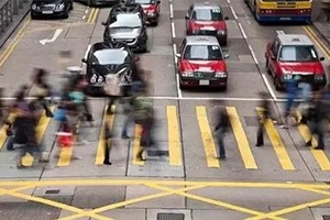 車輛右轉(zhuǎn)彎時(shí)不注意這些！兩本駕照都不夠扣，老司機(jī)都會(huì)犯錯(cuò)！