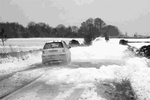 天冷用車的4大注意事項(xiàng)，很多人都沒做對(duì)，不僅毀車還危險(xiǎn)