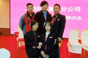 從辦公室文職到萬順叫車，重慶辣妹子的自由與自在