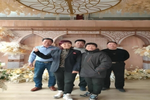 女兒是牽掛，山東大姐跑車進(jìn)京的大理想