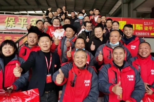 春運(yùn)，萬順叫車司機(jī)在暖心服務(wù)中感受別樣年味